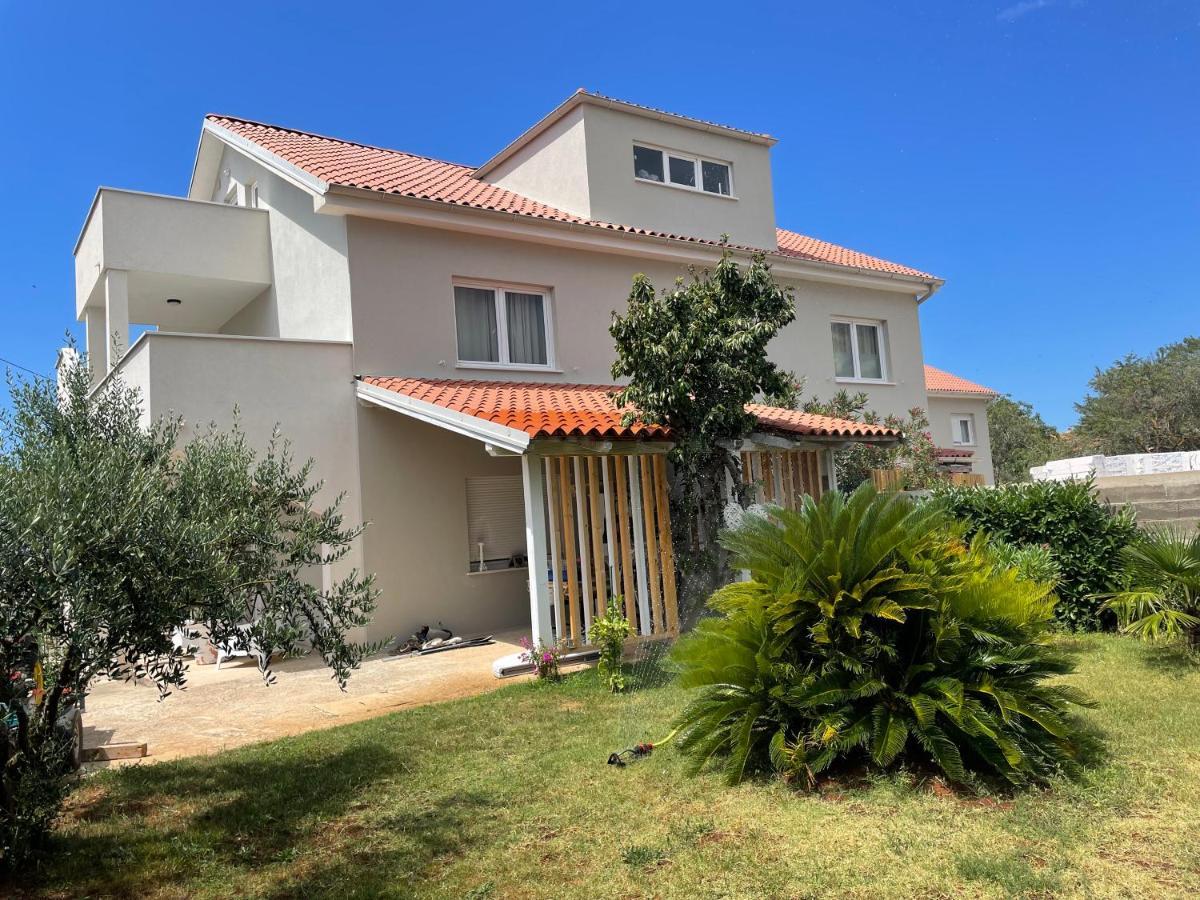 Villa Tiego Медулин Екстер'єр фото